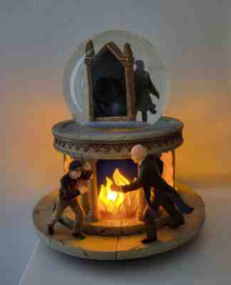 Harry Potter & The Sorcerers Stone Snowglobe San Francisco Music Box Company !!