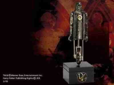 HARRY POTTER RARE BRAND NEW DUMBLEDORE ARMY TRAINING MECHANICAL DEATH EATER