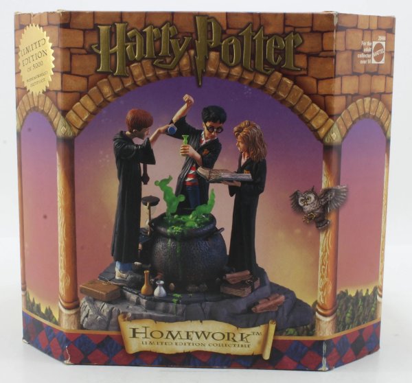 Mattel - Harry Potter Homework Limited Edition Statue - 2000