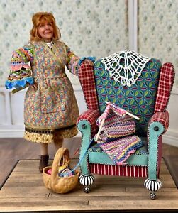 Miniature Dollhouse Artisan Diorama Molly Weasley Doll Harry Potter  CREAGER