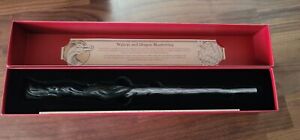 Universal Studios Hollywood Harry Potter Park Exclusive Wand - Walnut And Dragon