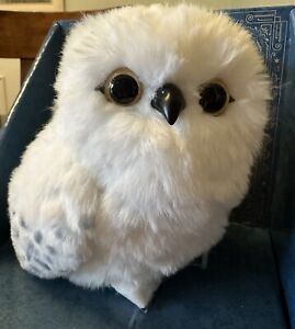 Universal Studios Harry Potter Hedwig Snowy Owl Shoulder Plush Sound & Movement