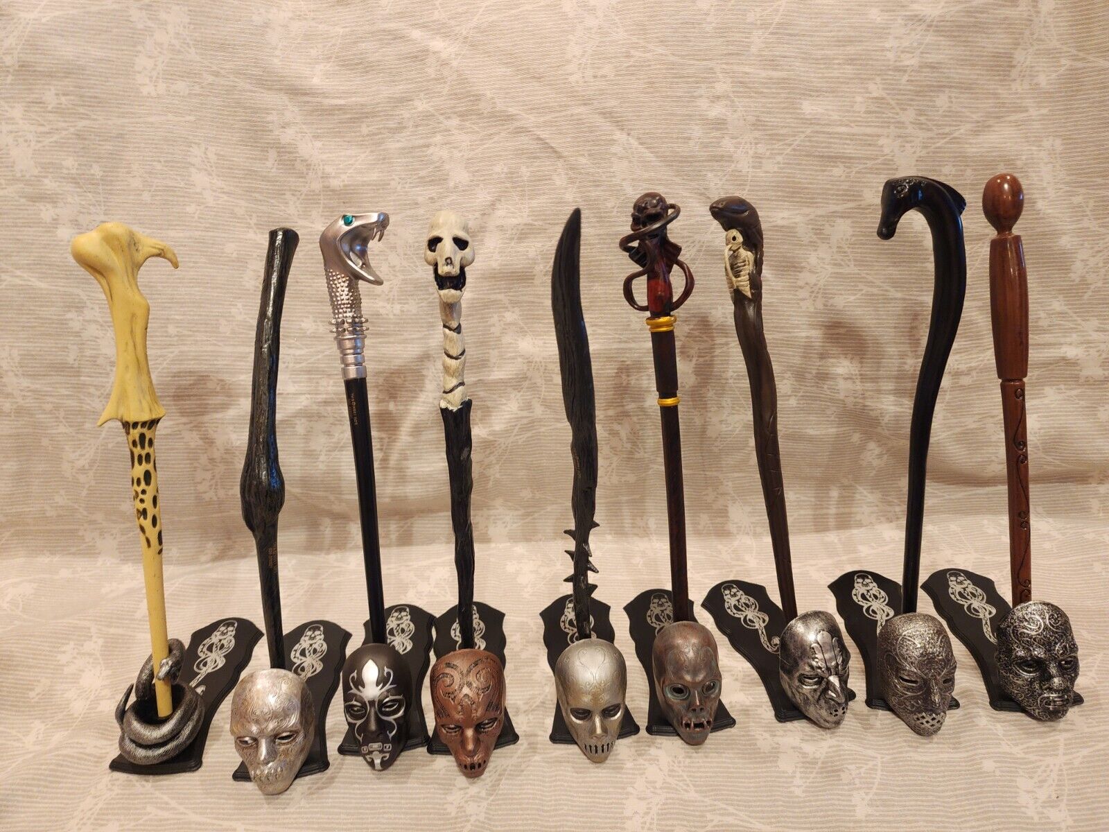 Harry Potter Halloween Death Eater Mystery 12-Inch Wands Ltd Ed 9 piece Set New