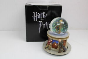 Rare Harry Potter Musical Water Globe THE FINAL BATTLE