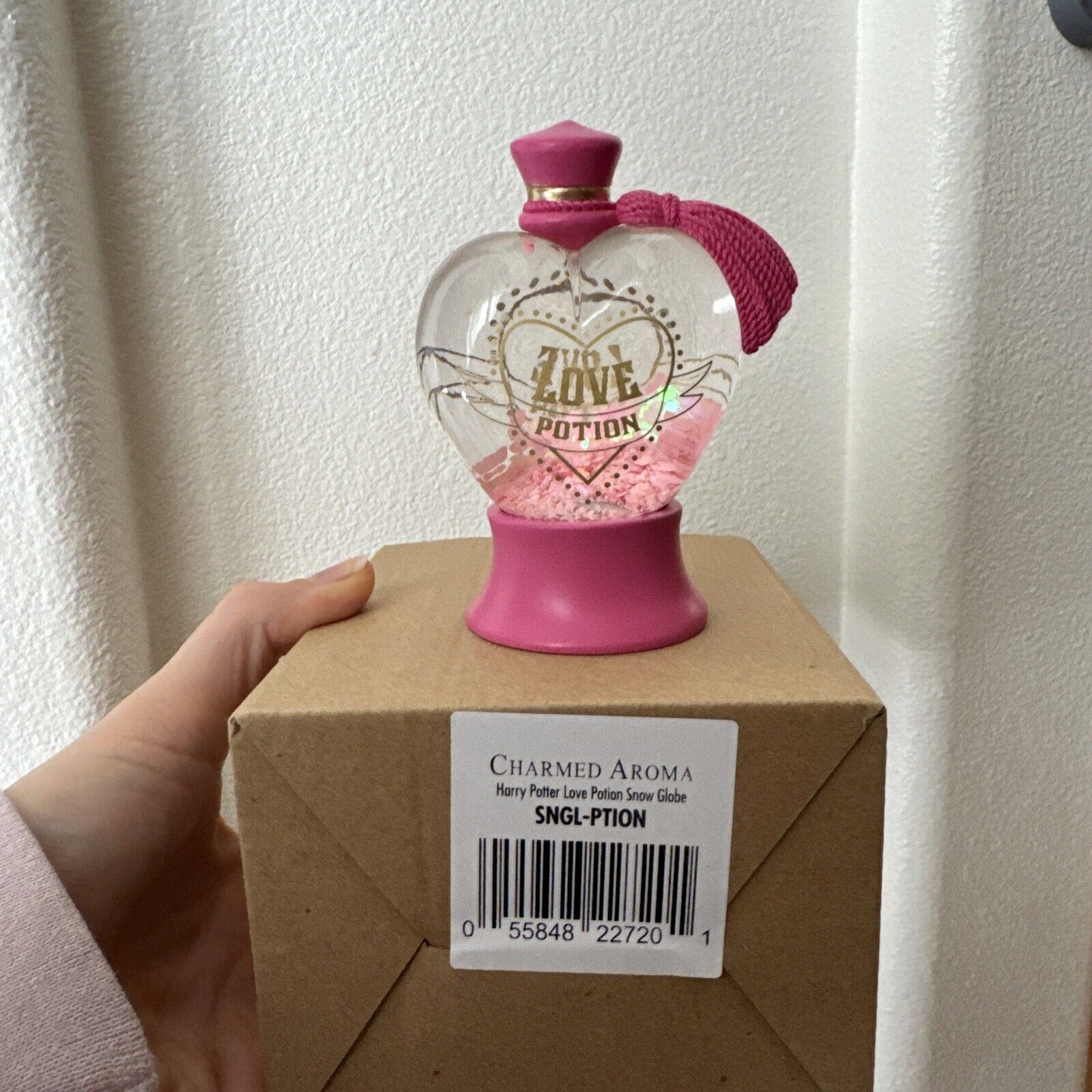 Charmed aroma Harry Potter love potion Snow Globe RARE New