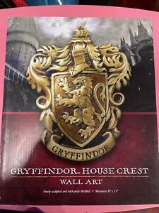 Harry Potter The Nobel Collection Gryffindor House Crest Wall Art 11” X 8”.