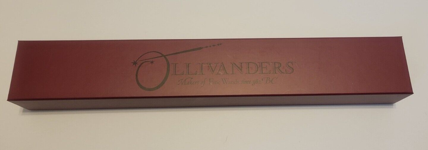 New Ollivanders Reed 12 Wand with Map Wizarding World of Harry Potter 1272555-6