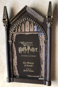 Wizarding World of Harry Potter Mirror of Erised 5