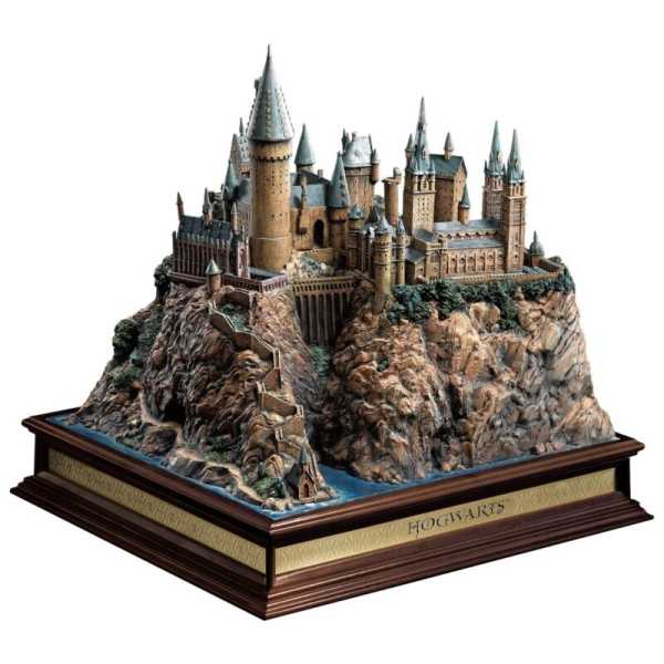 Harry Potter Warner Bros. 13in. Hogwarts Replica from Noble Collection Unopened