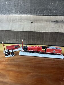 Hawthorne Village Harry Potter Hogwarts Railway Express  Carolers And Bench