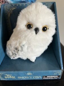 Universal Studios Harry Potter Wizarding World Interactive Snowy Owl