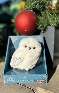 Wizarding World of Harry Potter Universal Studios Snowy Owl Toy w/Sound & Motion