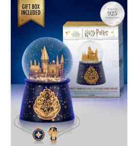Harry Potter™ Hogwarts New York EX - Charmed Aroma Hogwarts Snow Globe Candle