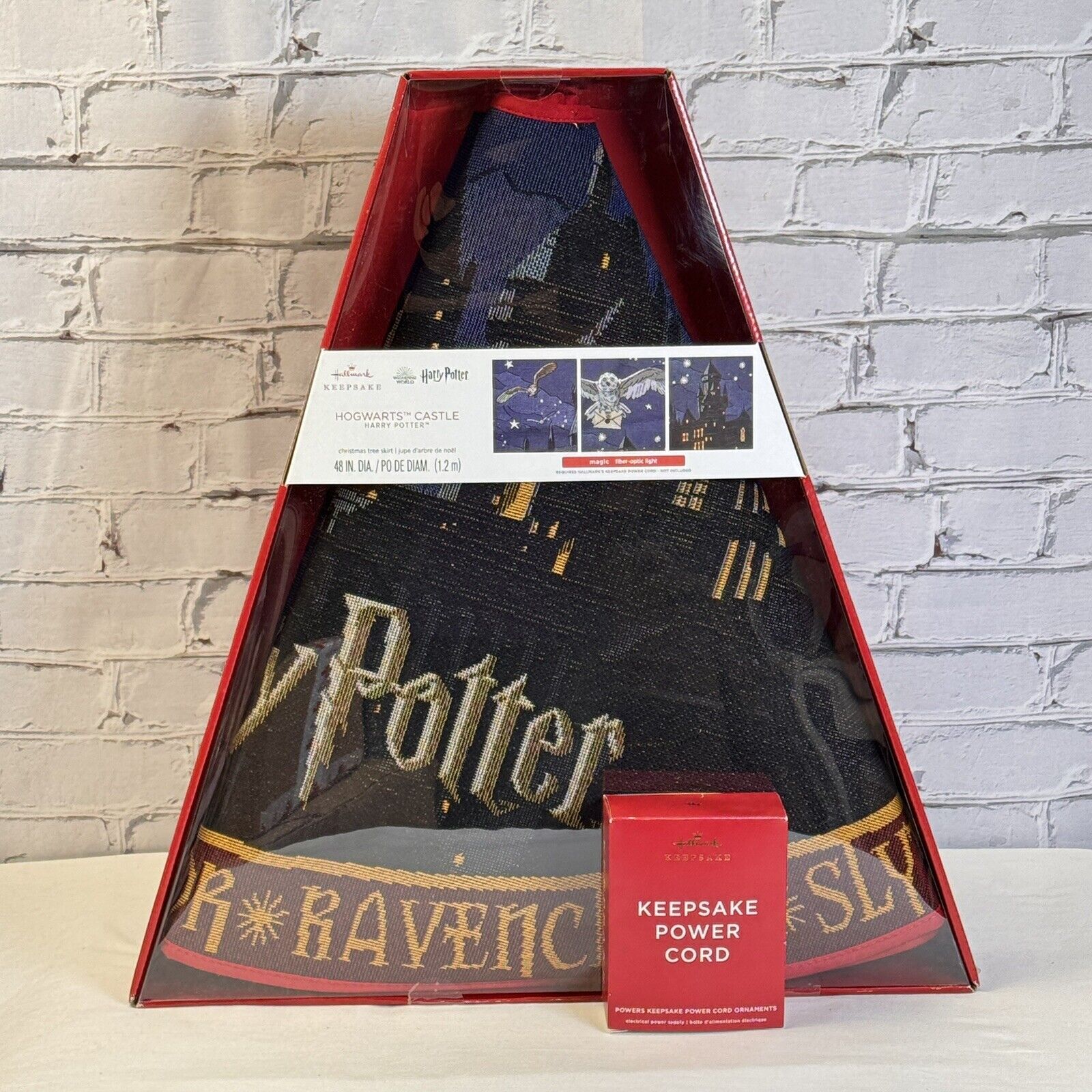 Hallmark HARRY POTTER Hogwarts Castle 48" Christmas Tree Skirt w/ Power Cord NEW