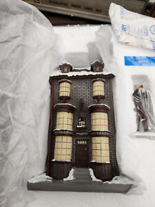 Hawthorne Village Harry Potter Ollivanders Wand Shop With Garrick Ollivander NIB