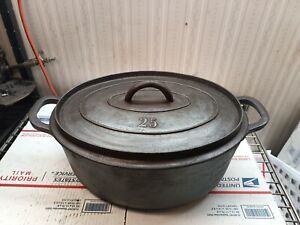 Vintage Unmarked Cast Iron Oval Roaster/Kettle W/Lid Heat Ring Gate Mark