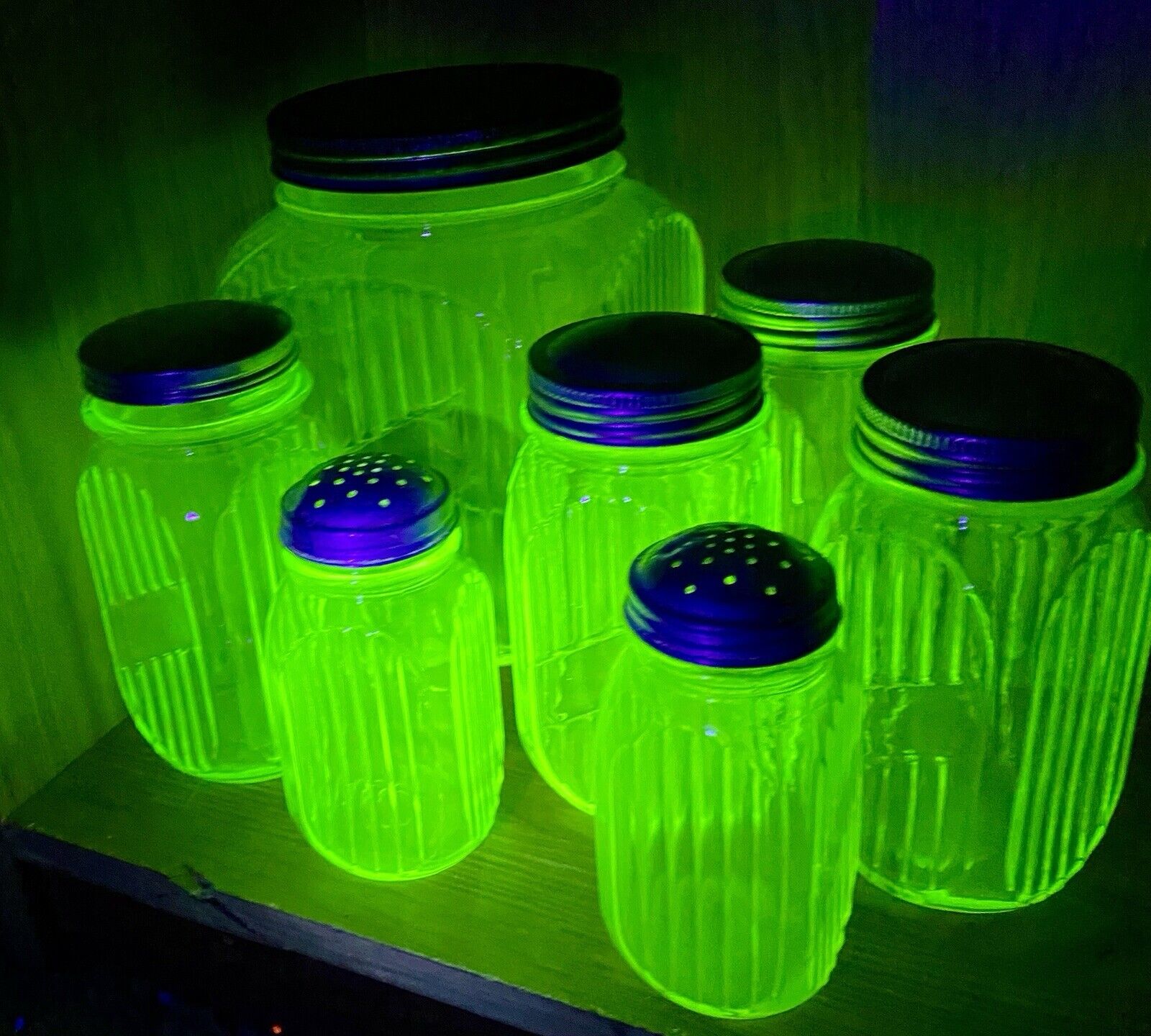 7pc Lot Large Uranium Cookie Jar/canister Jars/shakers Uranium