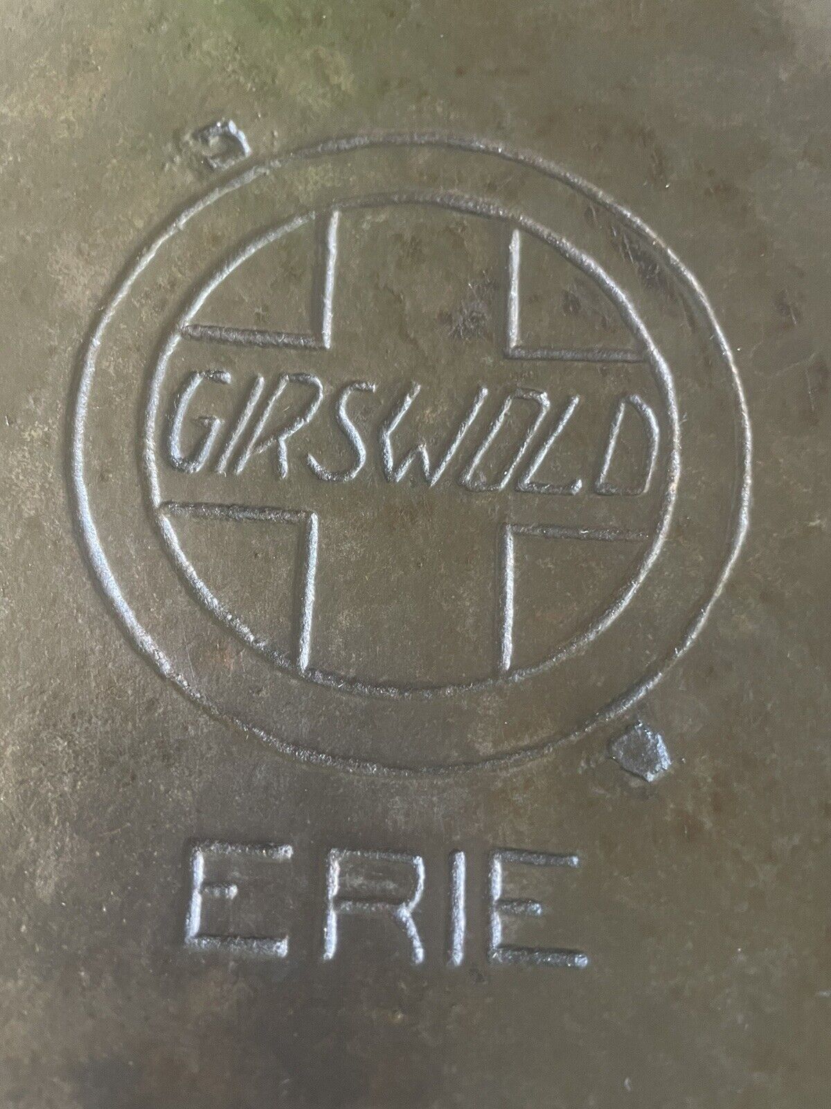 RARE ERROR Griswold 9 Cast Iron Dutch Oven 834 B With Lid 2552 Marked Trivet 207