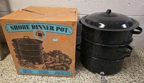 NEW Vintage Speckled Enamel Double Steam Pot, Lobster & Clam Painted Opened Box