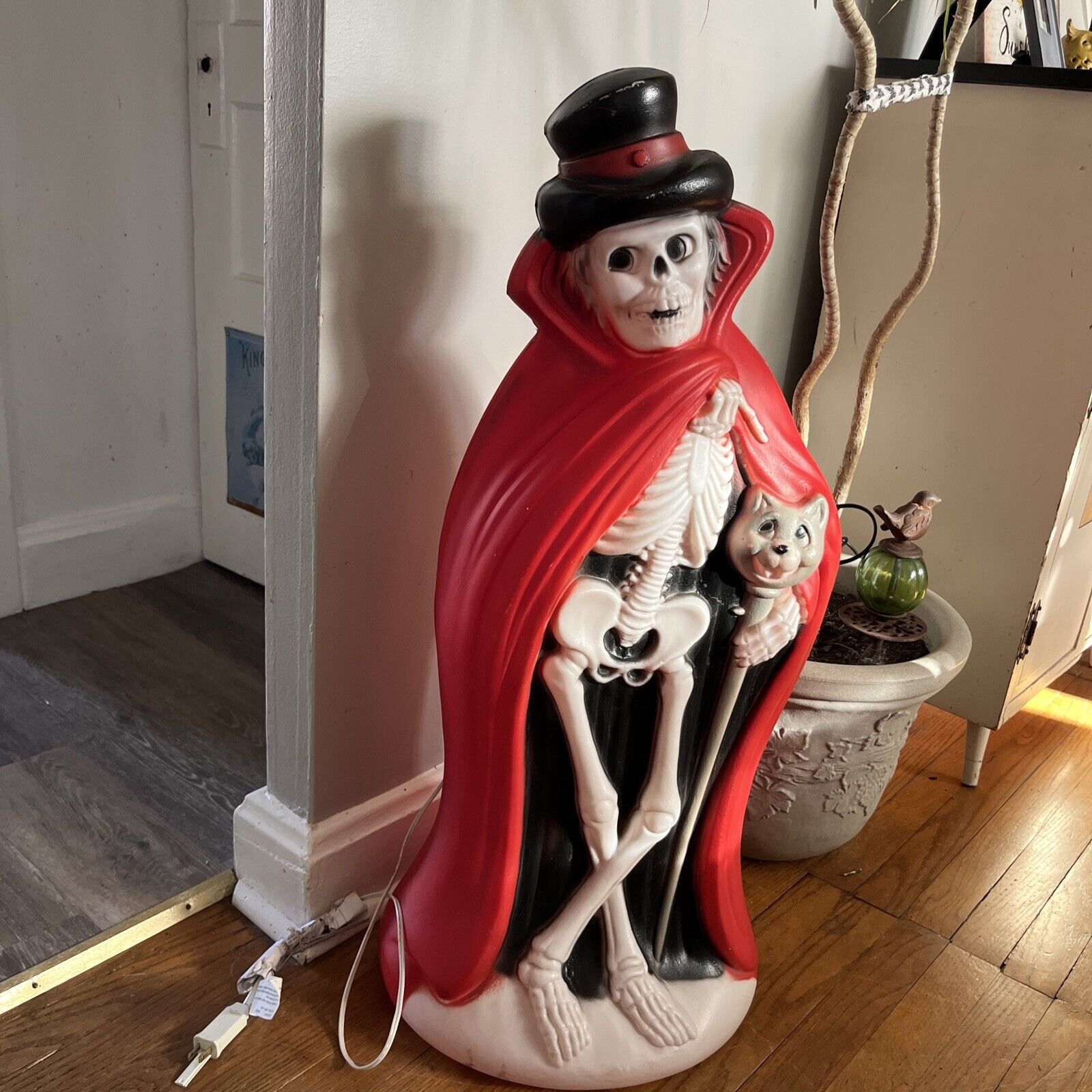 Vintage Skeleton Empire Blow Mold With Cat Cane Staff, Cape, And Top Hat 35”