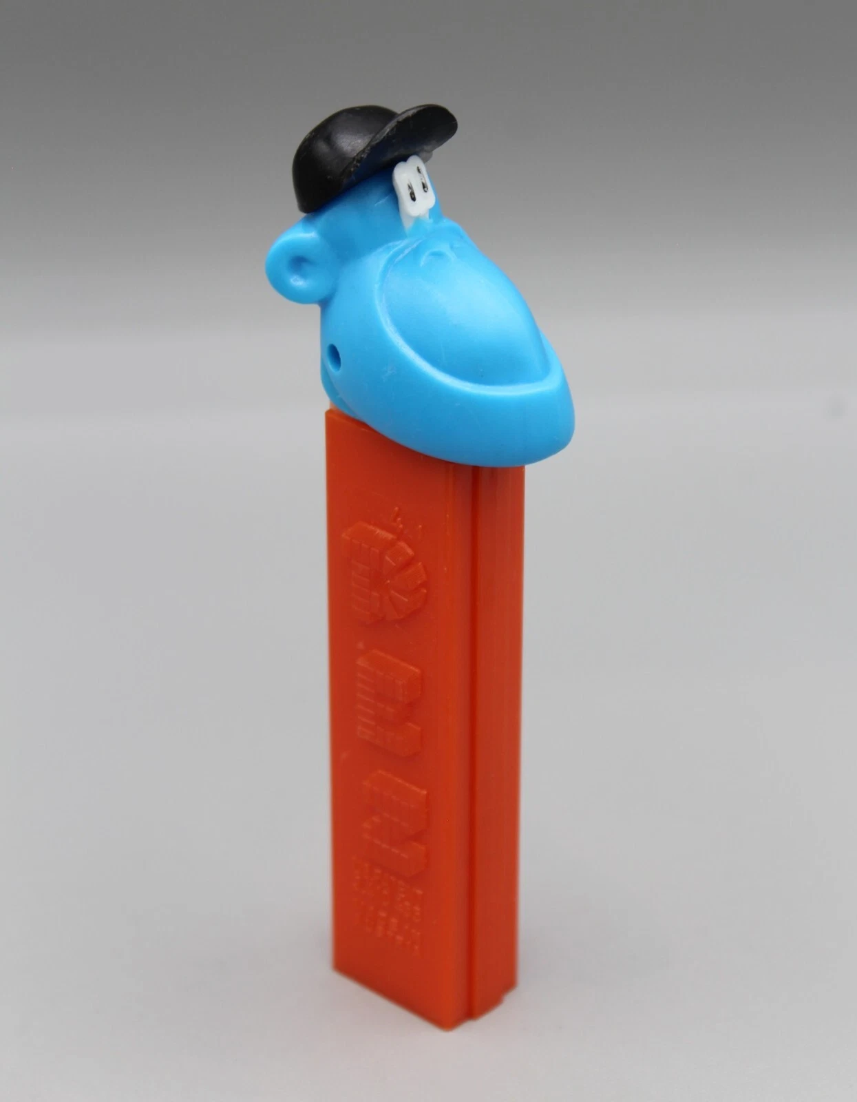 Vtg Mimic the Monkey Pez Dispenser No Feet Red Stem Blue Head Black Hat Austria