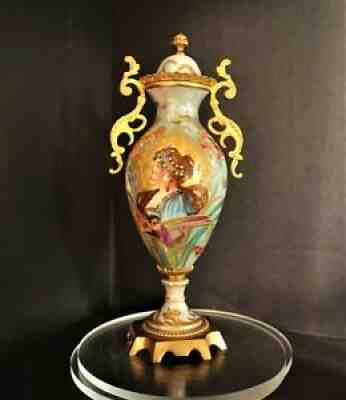French 1900s Sevres Art Nouveau Portrait Vase w/Lid Great Detail Pearlized Blue