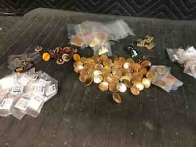 130+ COORS / BOULDER BEER GEORGE KILLIANS VINTAGE LOT LAPEL OR HAT PIN RESELLERS