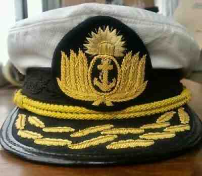 Argentine Navy military visor hat cap of Admiral, (NATO 7 to 9). Vintage 70s