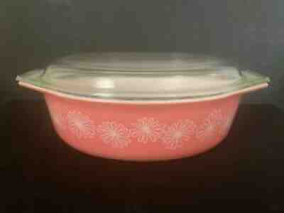 Vintage Pink Daisy Pyrex 2 1/2 QT Casserole 045 Dish w/ Lid Excellent