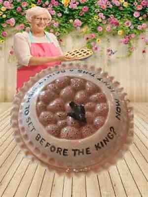 VINTAGE 1960'S CERAMIC PIE DISH WITH LID BY DAINTY PRO 10.5" ROUND