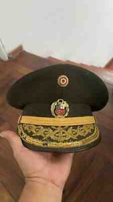 VINTAGE PERU ARMY GENERAL HAT W/LAURELS &PERU ARMY BRASS EMBLEM MEDIUM SIZE