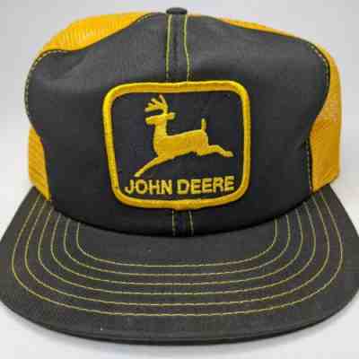 MINT Vtg Black Yellow John Deere Mesh Trucker Hat Snapback Flat Victory Cap F2