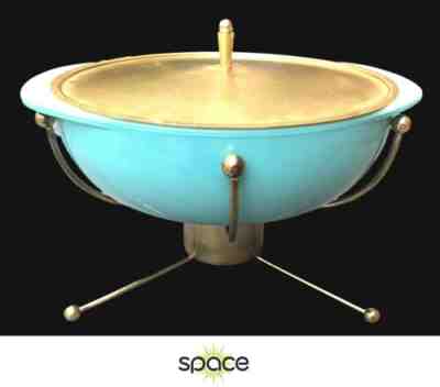 RARE PYREX TURQUOISE BLUE 024 CASSEROLE DISH W/ GOLD METAL LID & STAND - NR