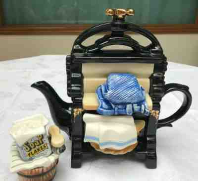 VINTAGE MADE IN ENGLAND PAUL CARDEW LG WASHING MANGLE TEAPOT W/SUGAR BOWL RARE