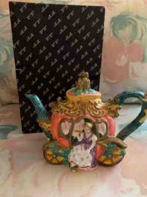 Vintage 1995 Fitz & Floyd Cinderella ??s Pumpkin Coach Teapot New in Box