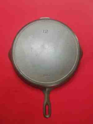 VERY NICE #12 GRISWOLD IRON MOUNTAIN CAST IRON SKILLET w/ HEAT RING SITS FLAT