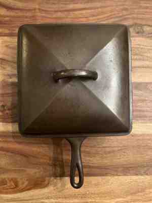Vintage RARE Wagner Ware 1400 Cast Iron square chicken fryer with lid
