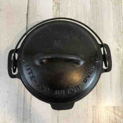 Griswold #6 Tite-Top Dutch Oven, CAST IRON W/ Lid And Bail Handle