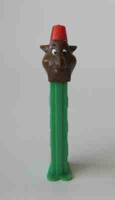 VTG~PEZ Dispenser~CAMEL MERRY MUSIC MAKER 4 9 AUSTRIA Green Stem~RED FEZ HAT