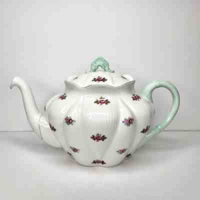 Vintage 13426 Shelley Rosebud Dainty Shape Teapot 32oz 4 Cup No Repairs