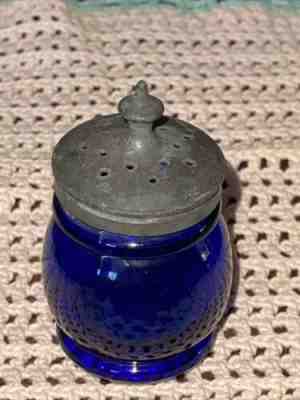 1880 COBALT BLUE BOSTON & SANDWICH GLASS BARREL CHRISTMAS SALT SHAKER WITH LID