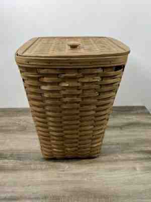 RARE Vintage Longaberger 1984 Hamper Basket - Lid Is Attached SEE PICS
