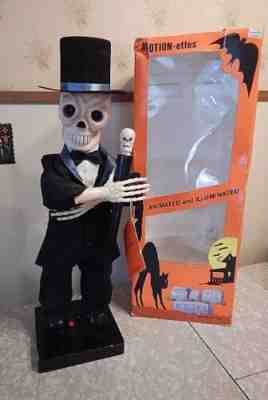 RARE HALLOWEEN Vintage 1986 TELCO Animated SKELETON with Top Hat/Cane Boxed