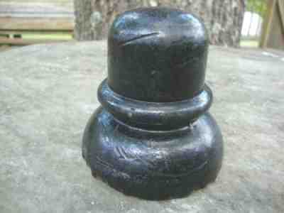 RARE 1850'S VINTAGE BLACK GLASS "PILGRAM HAT" THEADLESS INSULATOR CD740