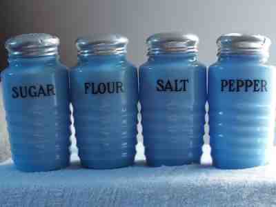 RARE Jeanette Blue Delphite Ribbed Beehive LG Range Shaker Set Of 4; Orig. Lids