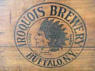 VTG**RARE** IROQUOIS INDIAN HEAD BEER WOODEN CRATE BOX W/ HINGED LID. NICE!