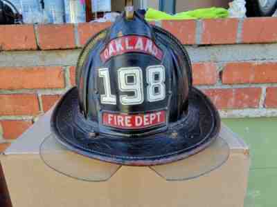 VINTAGE ANTIQUE OAKLAND CALIFORNIA LEATHER FIREMAN'S HELMET HAT W/ Accessories