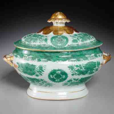 Antique 19th C. Chinese Export Green Fitzhugh Porcelain Lidded Tureen, 15"