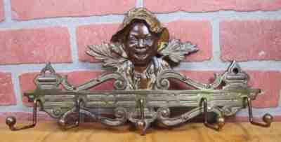 JUDD MFG Smiling Boy Antique Decorative Arts Cast Iron Figural Rack Key Tie Hat