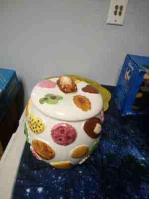 Vintage NAPCO NAPCOWARE All Over Cookie Jar with Walnut Lid - Excellent